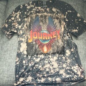 Gilden size s short sleeve t shirt which runs slightly small